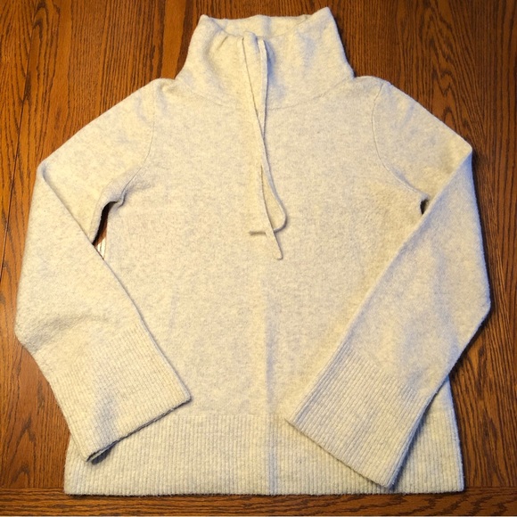 Women’s Loft Cream Funnel Neck Sweater Size Medium - Picture 1 of 9